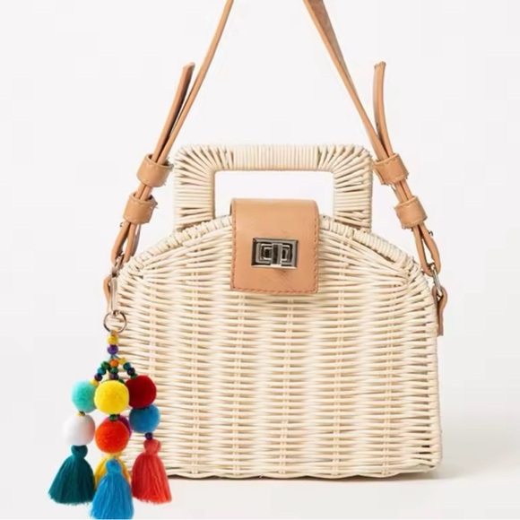 Bohe Plush Pompom Ball Keycahin Handmade Tassels Key Chain Purse Bag Charm - Picture 4 of 6